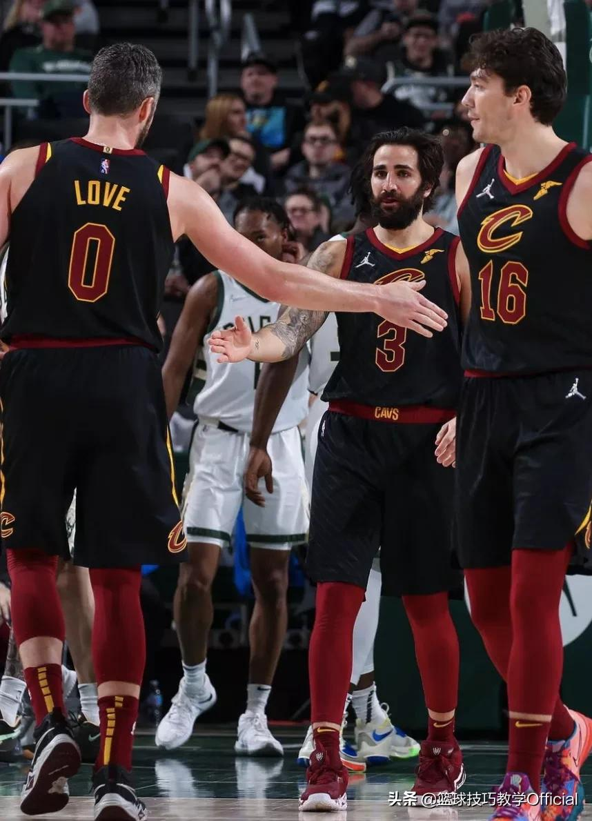 爱游戏平台 -包含西甲窗口期走向成谜，克里夫兰骑士完成体检，引发热议，控场能力受关注的词条