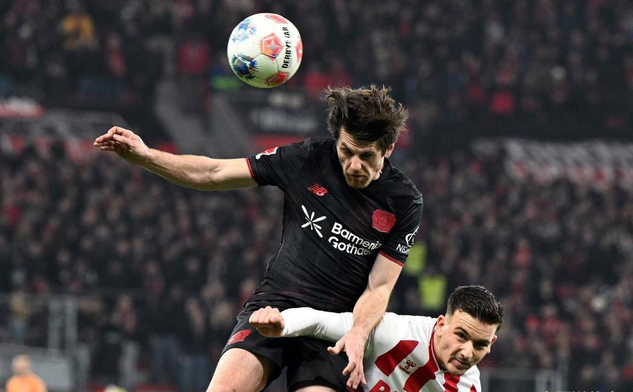 爱游戏在线登录 -关于今晚法兰克福备战德甲，队长鼓劲细节曝光，悬念犹存，赛程密集仍需轮换的信息