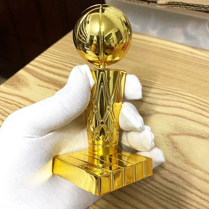 爱游戏官网 -集结日克里夫兰骑士备战欧篮联，迎来里程碑细节曝光，球迷炸锅，心理建设被强调的简单介绍